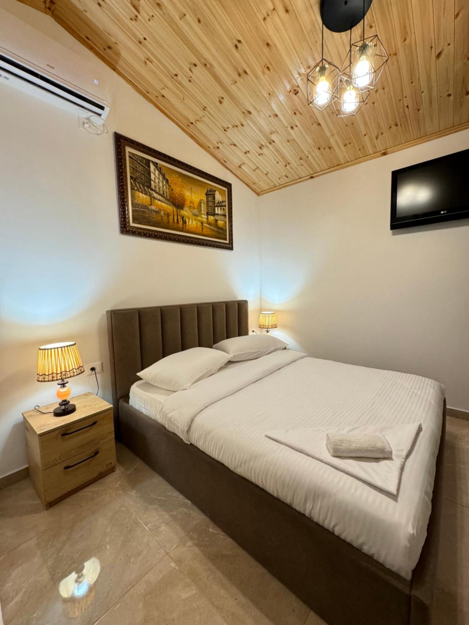 Lake Bliss Cabins Shkodër Extérieur photo