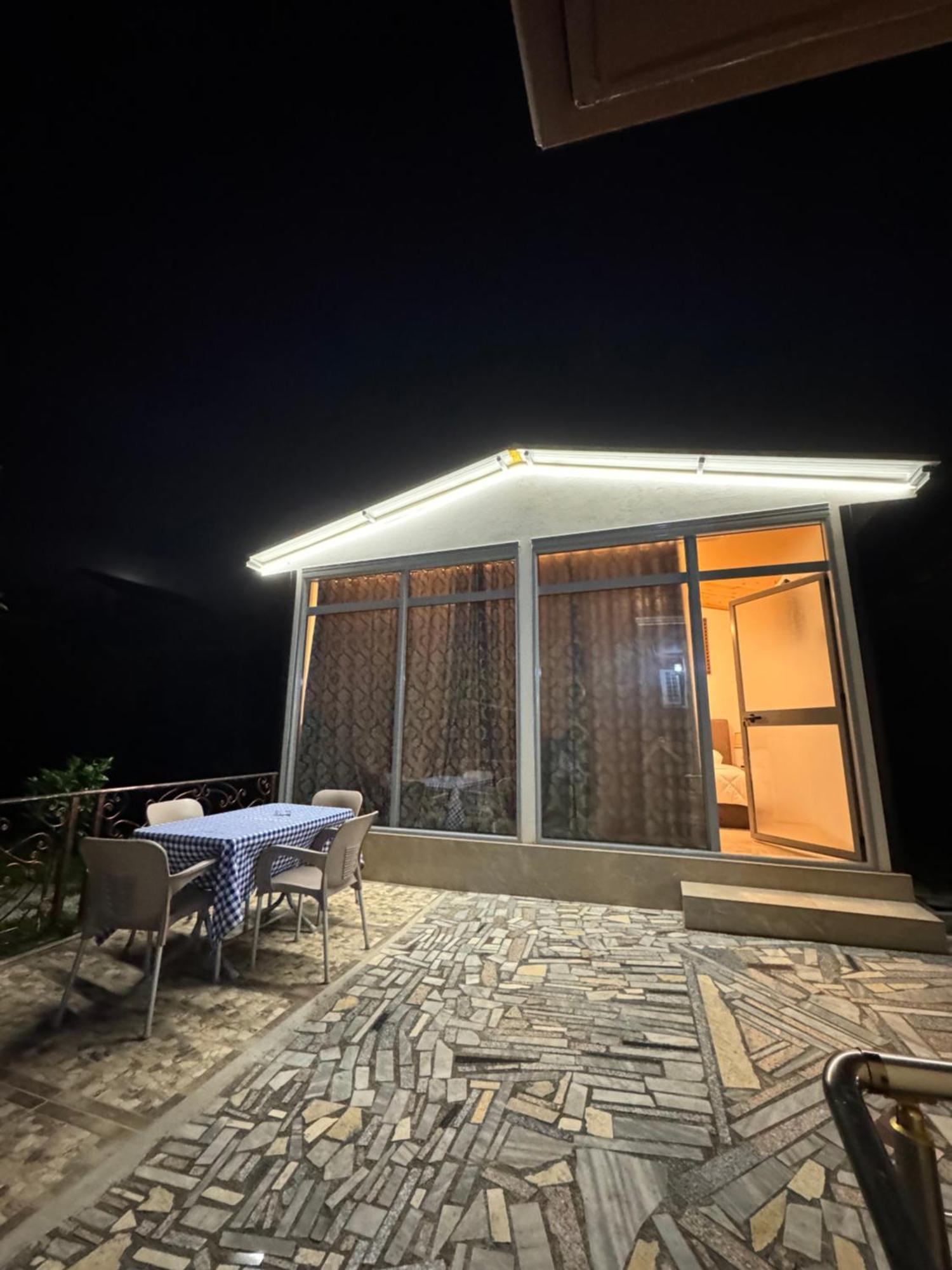 Lake Bliss Cabins Shkodër Extérieur photo