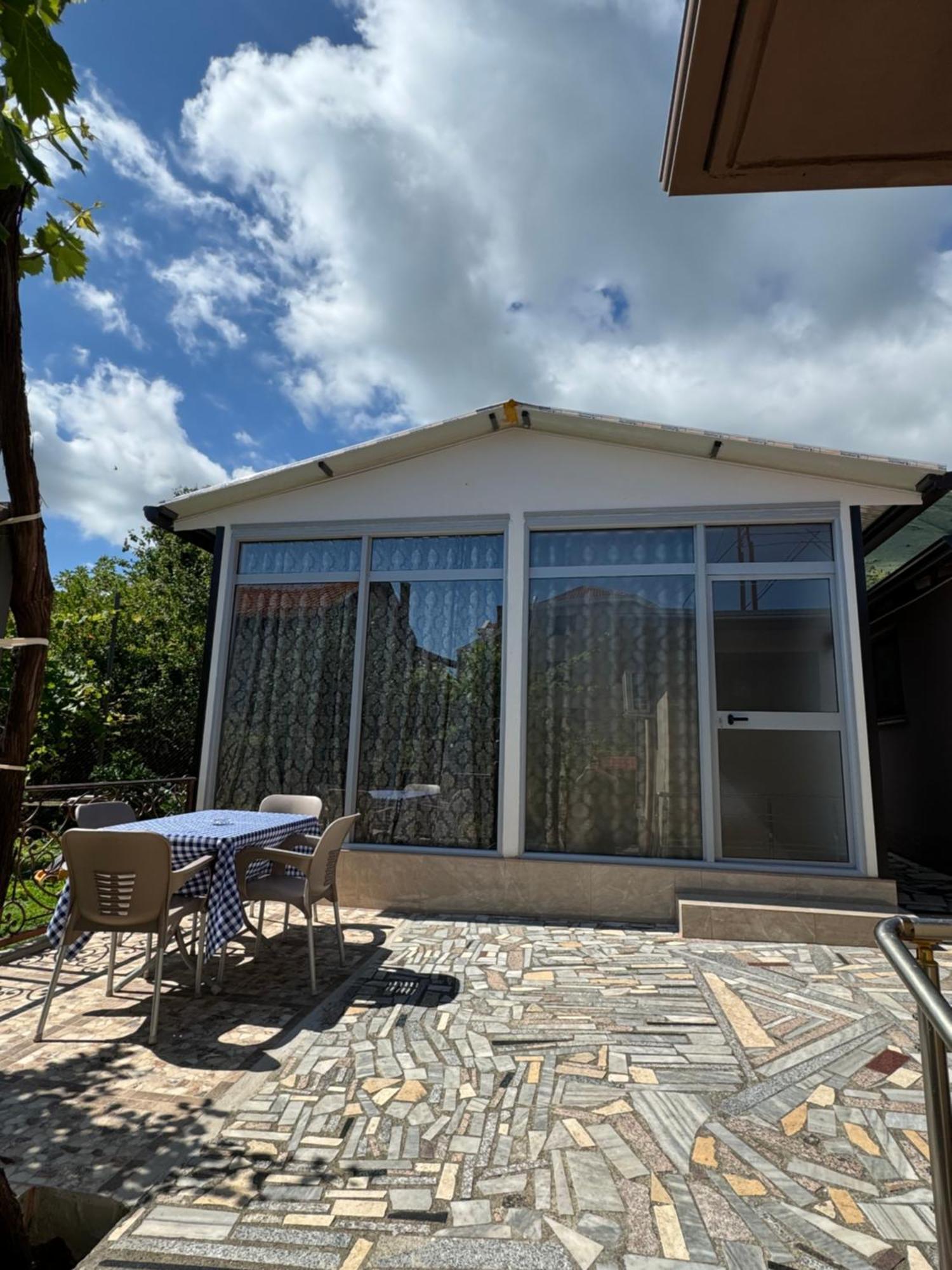 Lake Bliss Cabins Shkodër Extérieur photo